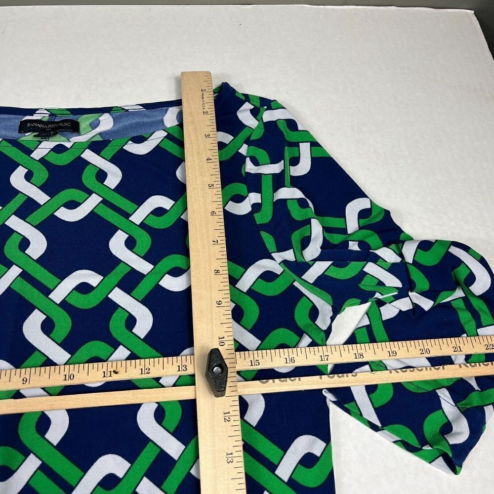 Banana Republic Work Shift Medallion Print 3/4 Sleeve Stretchy Pullover SMALL - Picture 7 of 10